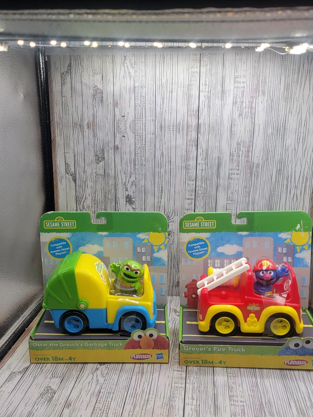 Sesame Street Toys - Oscar The Grouch And Grover